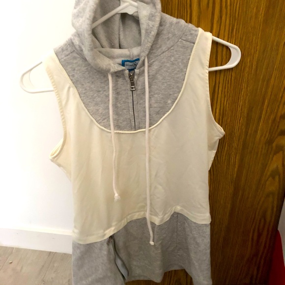 Skinny Shirt Under Hoodie - Picture 1 of 3